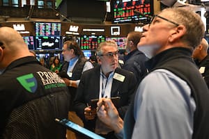 Wall Street revivió ante un dato positivo en Estados Unidos y crece la expectativa por la decisión de la Fed