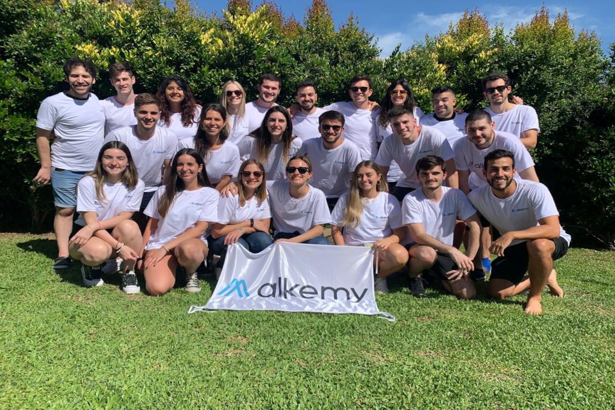 Empezaron hace dos años, los eligen Despegar y Mercado Libre y ya facturan  US$2 millones - LA NACION