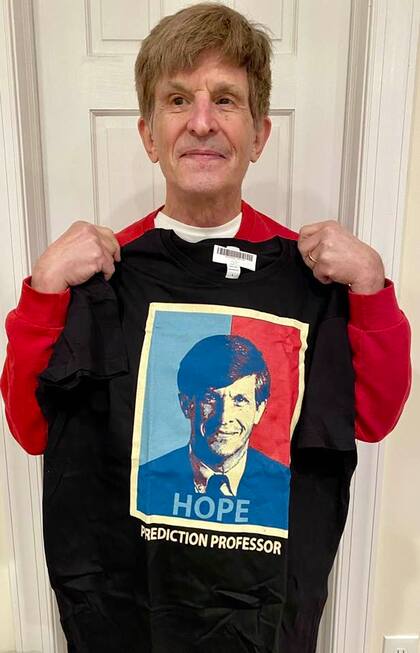 Allan Lichtman es reconocido por acertar en sus predicciones