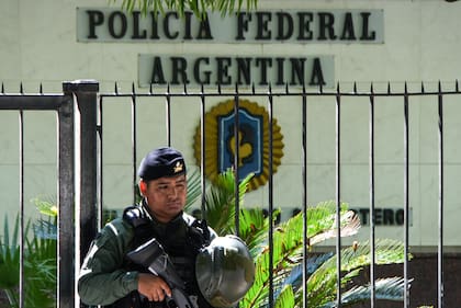 Allanamiento de la Gendarmería en la delegación de la Policía Federal en Santiago del Estero