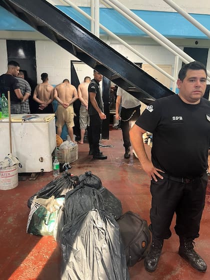 Allanamiento en la cárcel de Florencio Varela en el marco de la causa por abuso sexual contra un preso