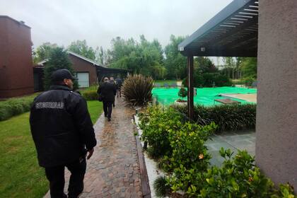 Allanamiento en la propiedad de Insaurralde