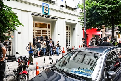 Allanamiento es la sede de la AFA de la calle Viamonte