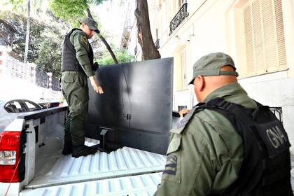 Allanamientos en el departamento del senador Kueider llevados a cabo por Gendarmería