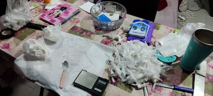 Allanamientos en la ex villa 1-11-14