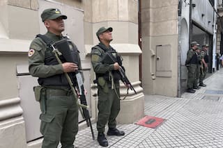 Piden la detención y allanan al juez Salmain por avalar una compra de US$10 millones por fuera del cepo