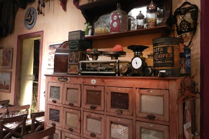 Almacén Resto, General Belgrano.