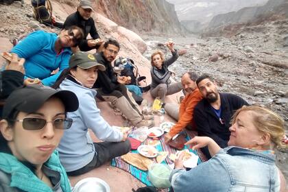 Almuerzos exprés y camaradería en el camino