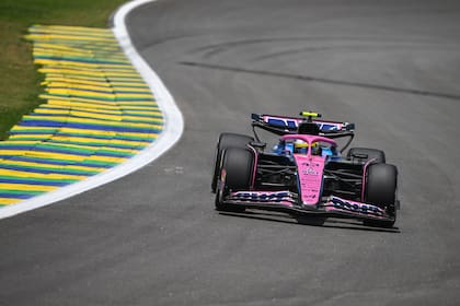 Alpine, un equipo que en un puñado de días pasó de confirmar a Franco Colapinto como piloto titular en la Fórmula 1 en 2026, a sufrir la intrusión de dos sospechosos en la fábrica de Viry-Chatillon