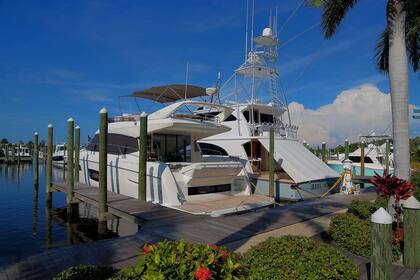 Alquilar un yate o kayak es útil para circular entre las islas vecinas