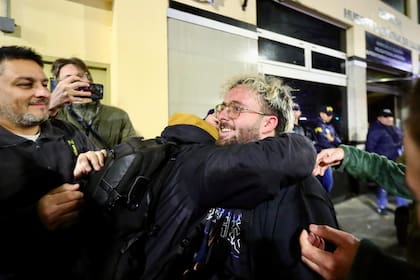 Alrededor de las 21 de este miércoles, Cuesta fue liberado tras su detención mientras trabajaba durante la marcha de jubilados en el Congreso