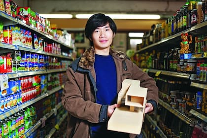 Alumno modelo. Respecto de su vocación por el estudio, cree que fue por influencia de su madre, profesora de inglés