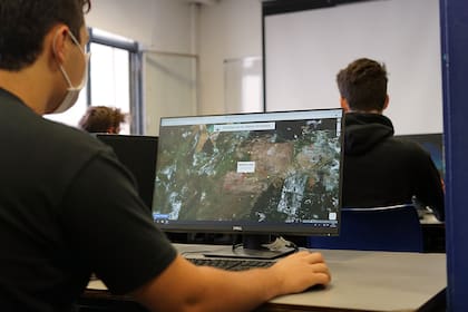 Alumnos de la escuela ORT