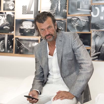 Álvarez Castillo dijo que hoy al país lo gestiona "un equipo de cracks"