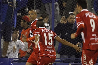 Alvarez festeja su gol