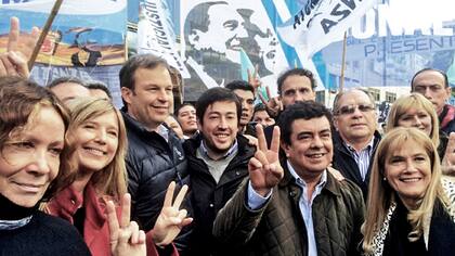 Álvarez Rodríguez, Cascallares, Nardini, Espinoza y Magario, representantes peronistas