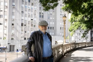 Álvaro Abos: “Por su armonía, la plaza San Martín es un sitio fantástico”