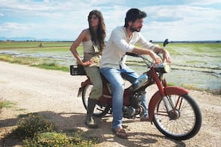 Cómo es El embarcadero, el thriller polígamo del creador de La casa de papel