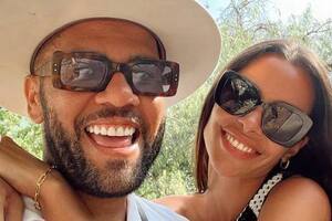 El mensaje de la esposa de Dani Alves antes de que fuera detenido por presunto abuso sexual