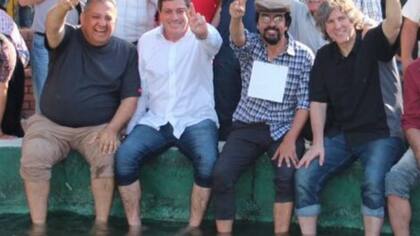 Amado Boudou (derecha) ayer en Plaza de Mayo