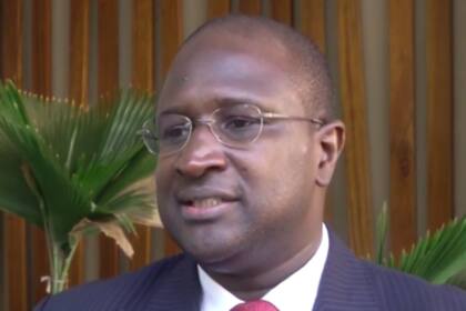 Amadou Sall, un virólogo de Senegal que trabaja para democratizar las formas de testeo accesibles