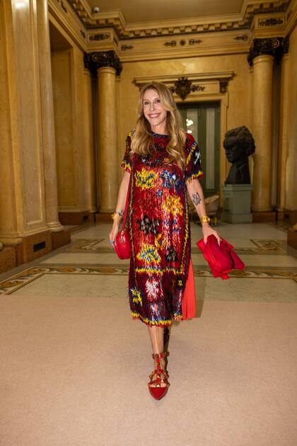 Amalia Amoedo con un look full color.