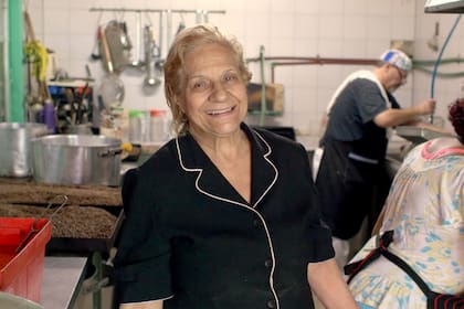 Amalia Bázan, en la cocina del comedor que fundó 20 años atrás