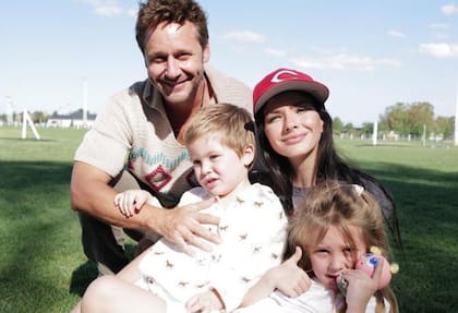 Amancio y Magnolia, los dos hijos de Vicuña y Suárez, se instalaron en Estambul con su madre, su pareja Mauro Icardi y su hermana Rufina (Foto: Instagram @sangrejaponesa)