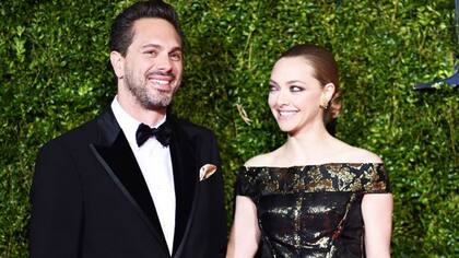 Amanda Seyfried y Thomas Sadoski