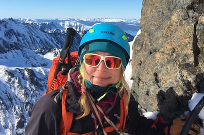 Amante del senderismo, Marine estudió castellano en Buenos Aires para luego instalarse en Tierra del Fuego, al pie de las montañas.