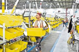 Amazon quiere que sus empleados armen empresas de reparto para las entregas