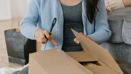 Amazon Day permite a los usuarios elegir un día específico para recibir múltiples pedidos juntos (Pexels/MikhailNilov)