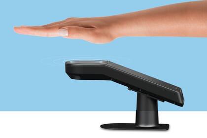 Amazon One es un lector de las venas y arrugas en la palma de la mano, que tiene una distribución única en cada persona