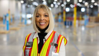 Amazon paga hasta 23 dólares por hora a empleados de temporada navideña (amazon.com)