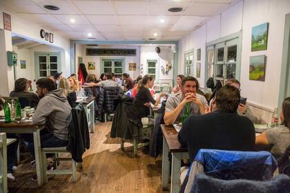 Ambiente informal y muy buen clima en Alto El Fuego