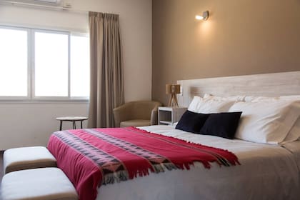 Ambientes modernos y alegres son la clave de la decoración.