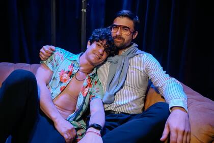 Ambos protagonistas construyen con mucha seguridad a esos seres tan solitarios y ansiosos por ser amados.