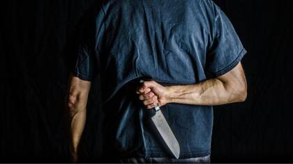 Ambos sorprendieron a la familia Yung con armas blancas, lo cual fue lo único que necesitaron para matarlos a todos (Foto: iStock)