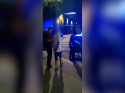 Ambos sospechosos fueron detenidos.