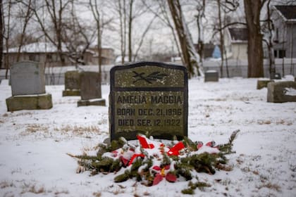 Mollie Maggia fue la primera trabajadora del radio que murió a consecuencia de su trabajo como pintora de relojes