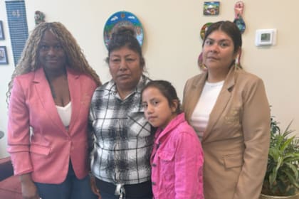 América y Yoselin son respaldadas por una abogada y por la pediatra de la menor