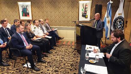 Ami Ayalón, durante la charla que dio convocado por la PSA