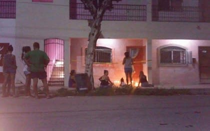 Amigos se acercaron a la casa donde vivía Vanesa