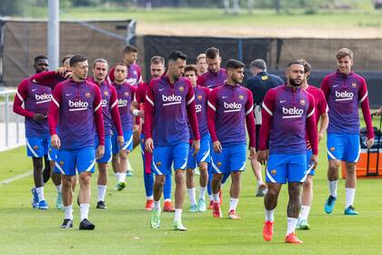 Amistoso de pretemporada para Barcelona, que espera a Lionel Messi y que tuvo el primer entrenamiento de Sergio Agüero.