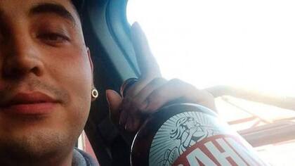 Amoedo subió en sus redes sociales, antes del choque, un video tomando cerveza.