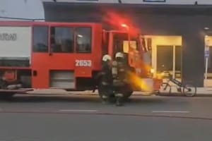 Escape de oxígeno líquido en Villa Urquiza: amplio operativo y corte total