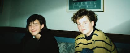 Amy Bradley y su hermano Brad (Netflix)