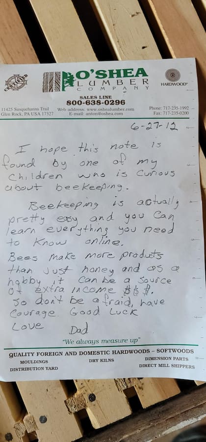 Amy Clukey compartió una carta escrita a mano por su padre.