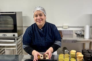 La pastelera que apostó por “el diamante negro” para reversionar la “máxima golosina” del país