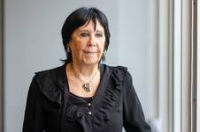 Ana María Borzone: “Hace treinta años que en la Argentina se dejó de enseñar a leer y escribir”